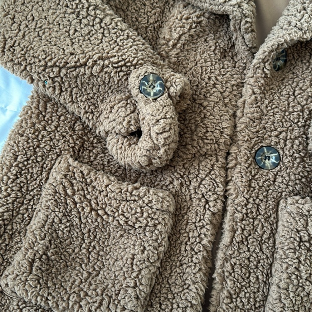 1 Sunset Lane Sherpa Jacket, Size M - Picture 3 of 3